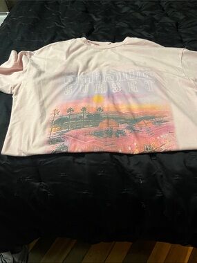 SHEIN Pink "Seaside Sunset" Short Sleeve Tee